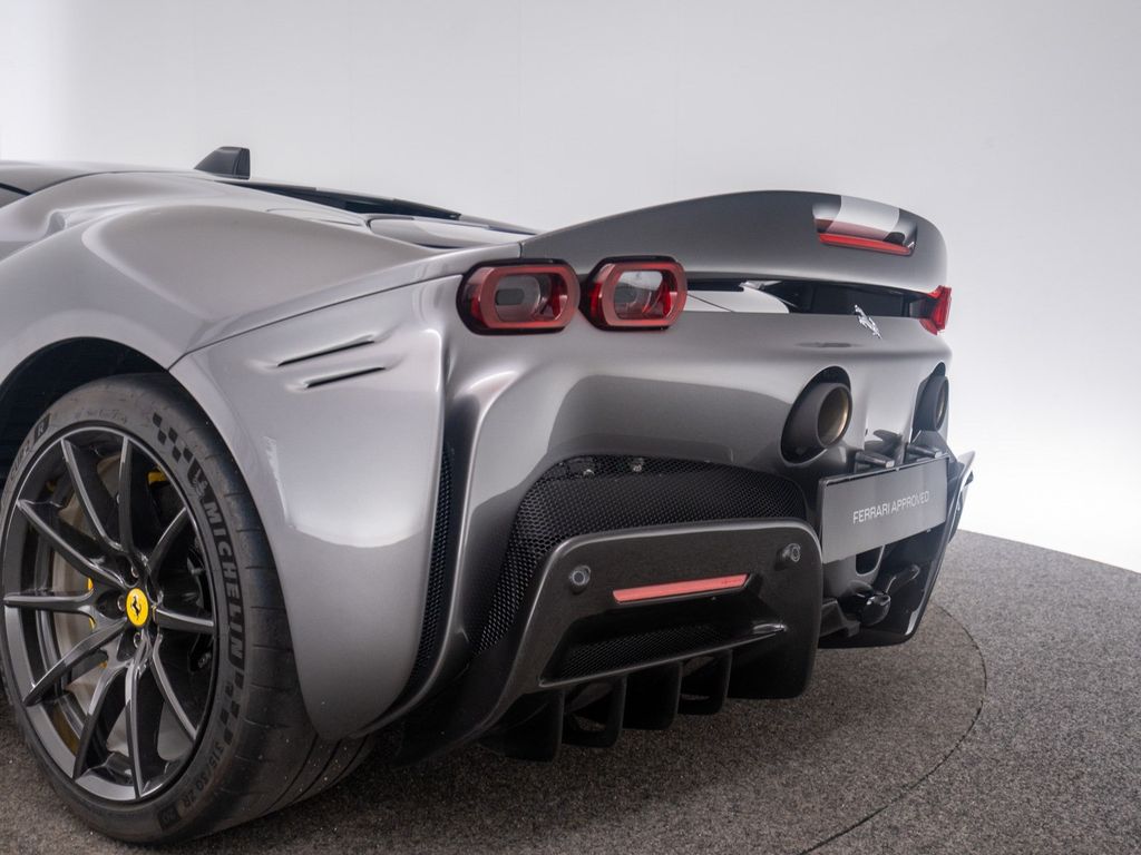 Ferrari SF90 2022