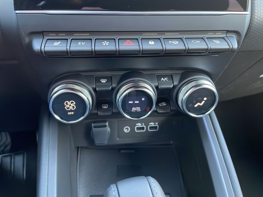 Mitsubishi Colt 2025