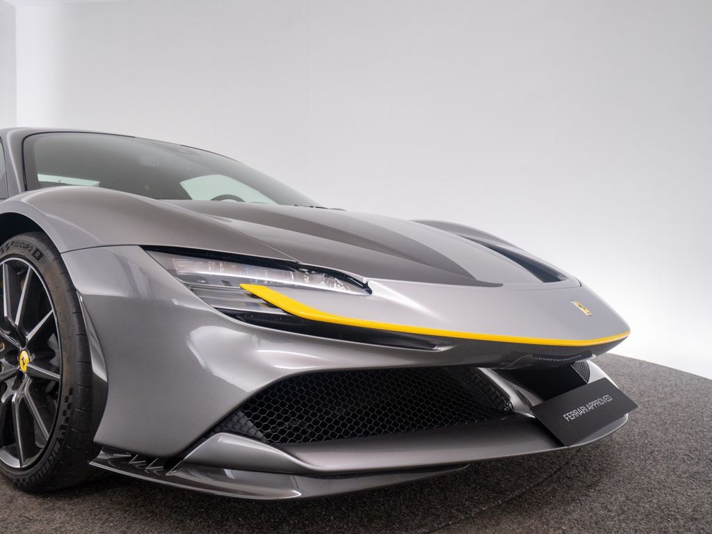 Ferrari SF90 2022