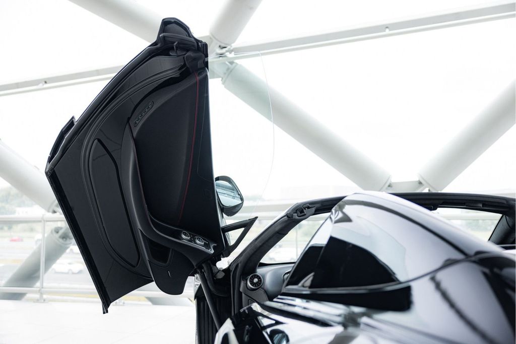 McLaren MP4-12C 2013