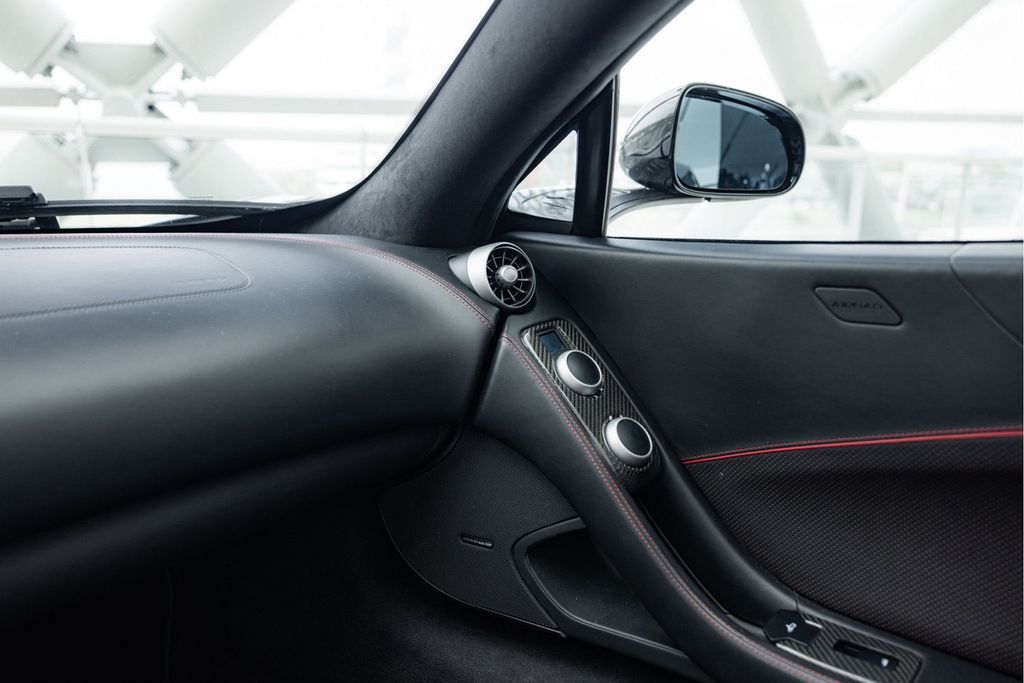 McLaren MP4-12C 2013