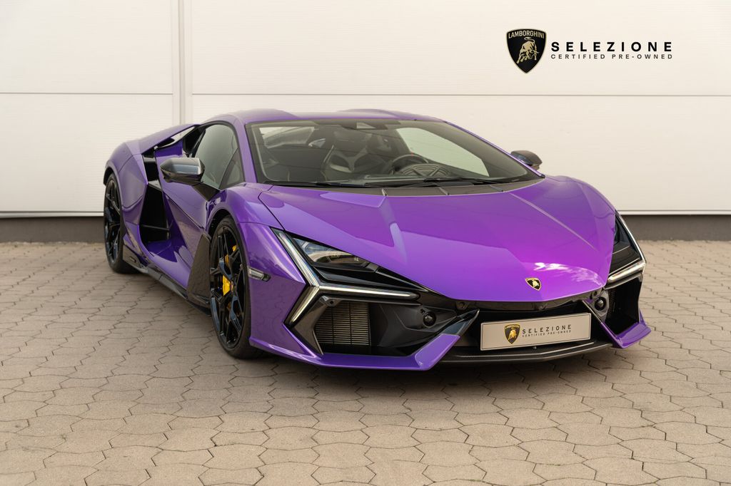 Lamborghini Revuelto 2025
