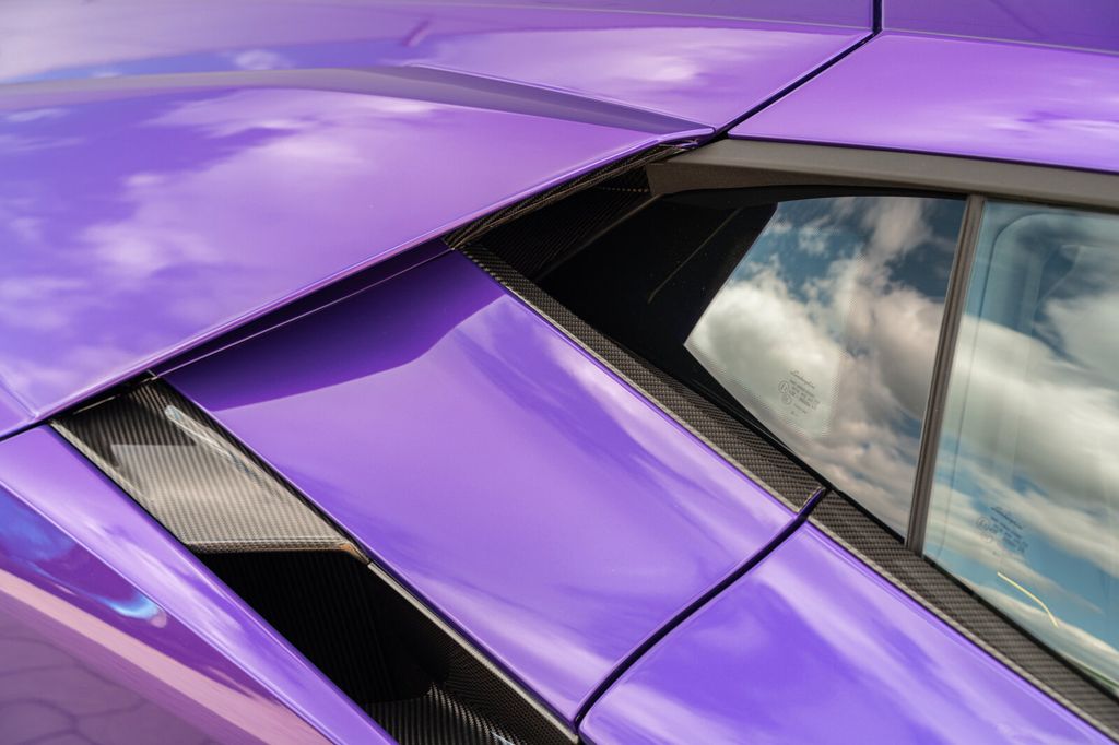 Lamborghini Revuelto 2025