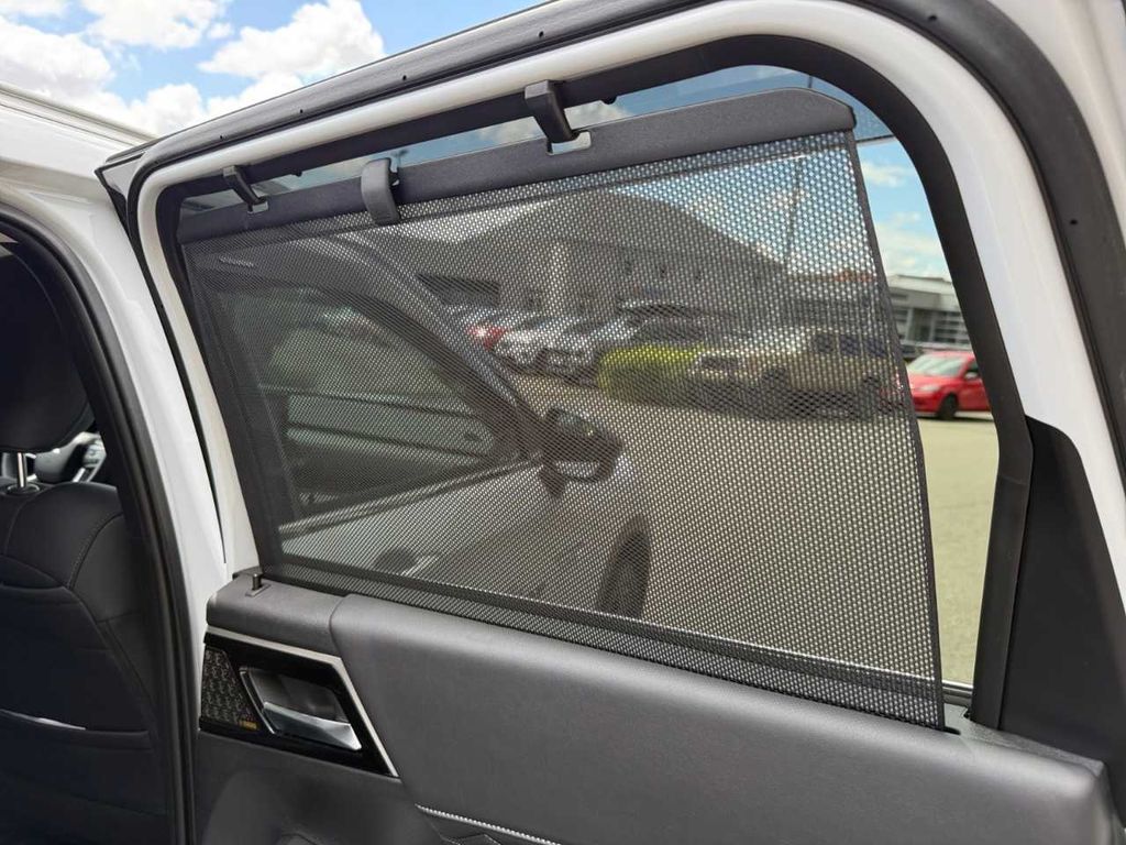 Mitsubishi Outlander 2025