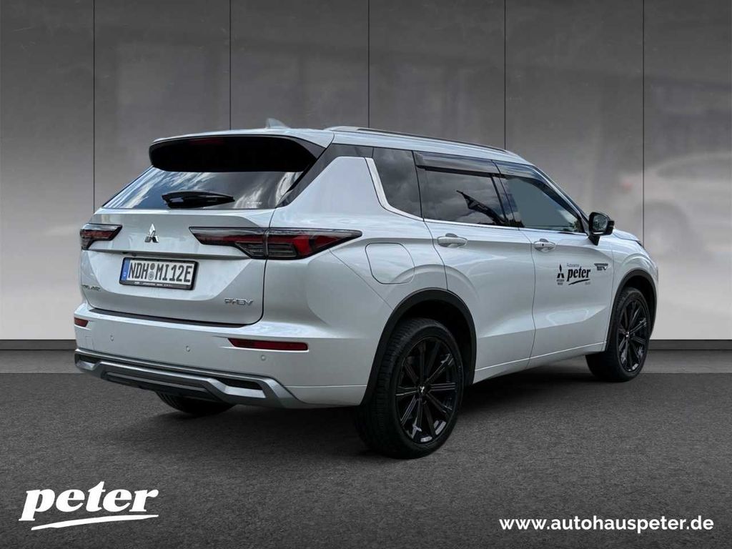 Mitsubishi Outlander 2025