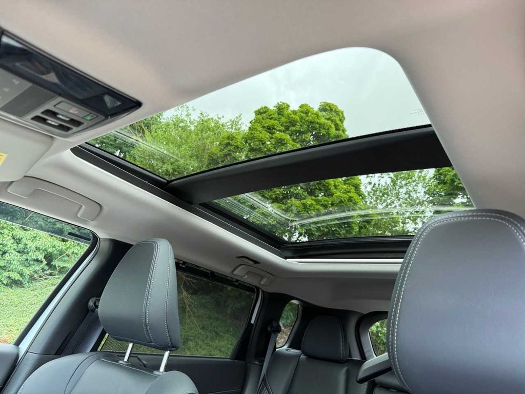 Mitsubishi Outlander 2025