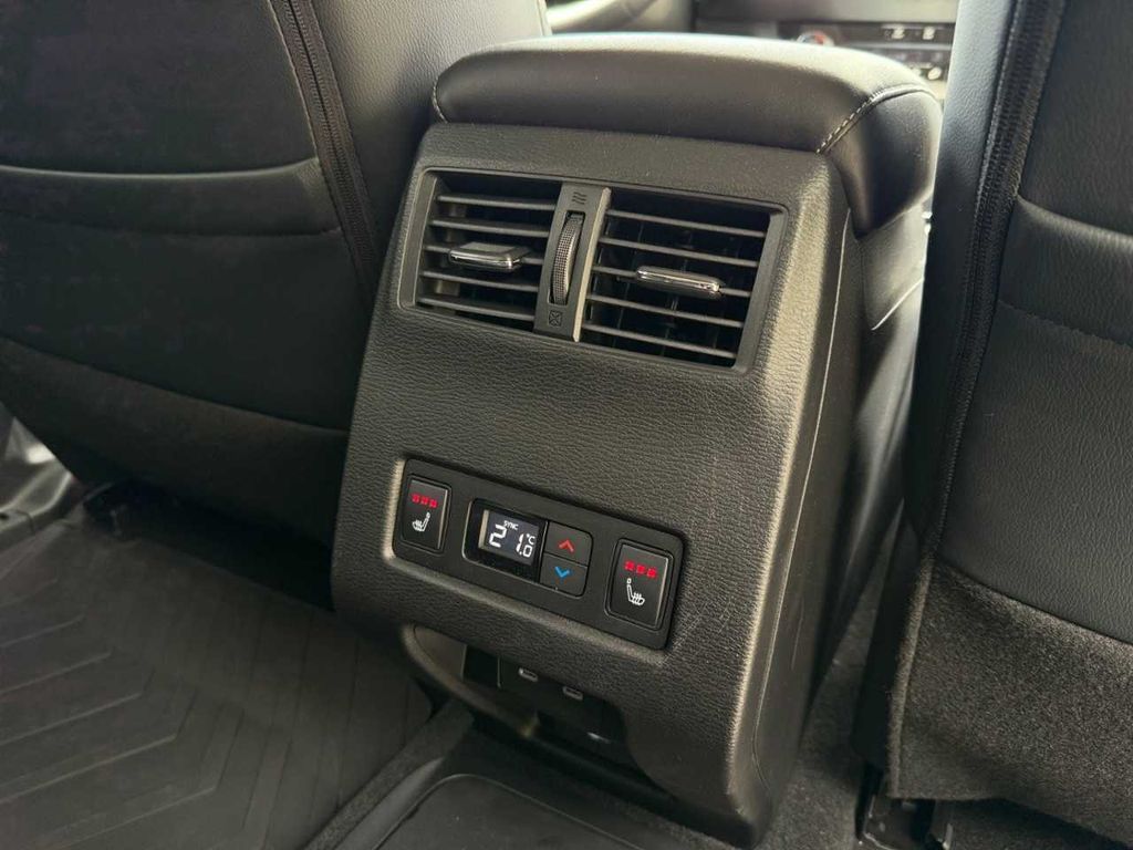 Mitsubishi Outlander 2025