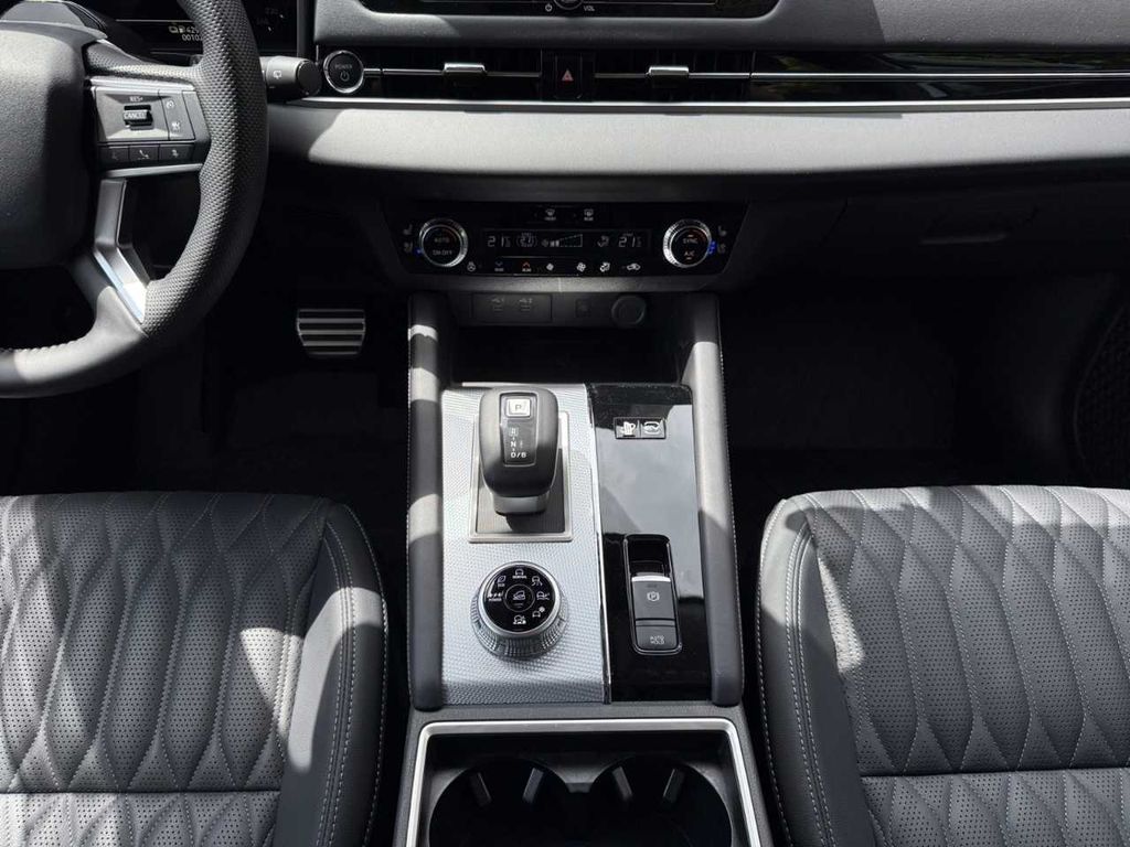 Mitsubishi Outlander 2025