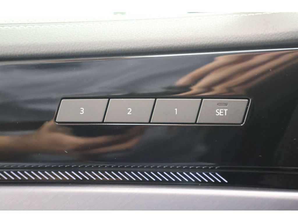 Volkswagen Touareg 2025