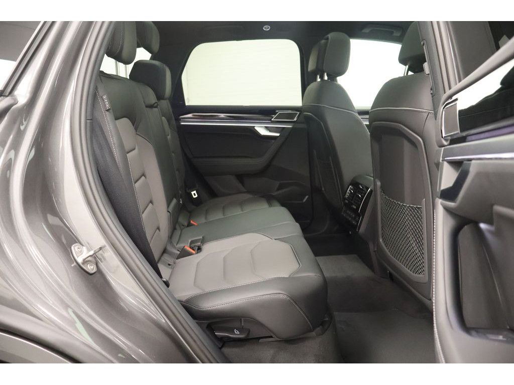 Volkswagen Touareg 2025