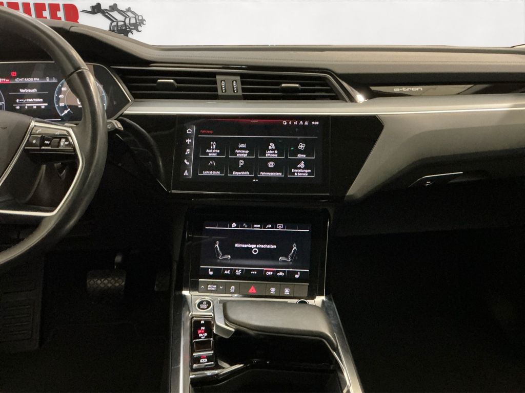 Audi e-tron 2021