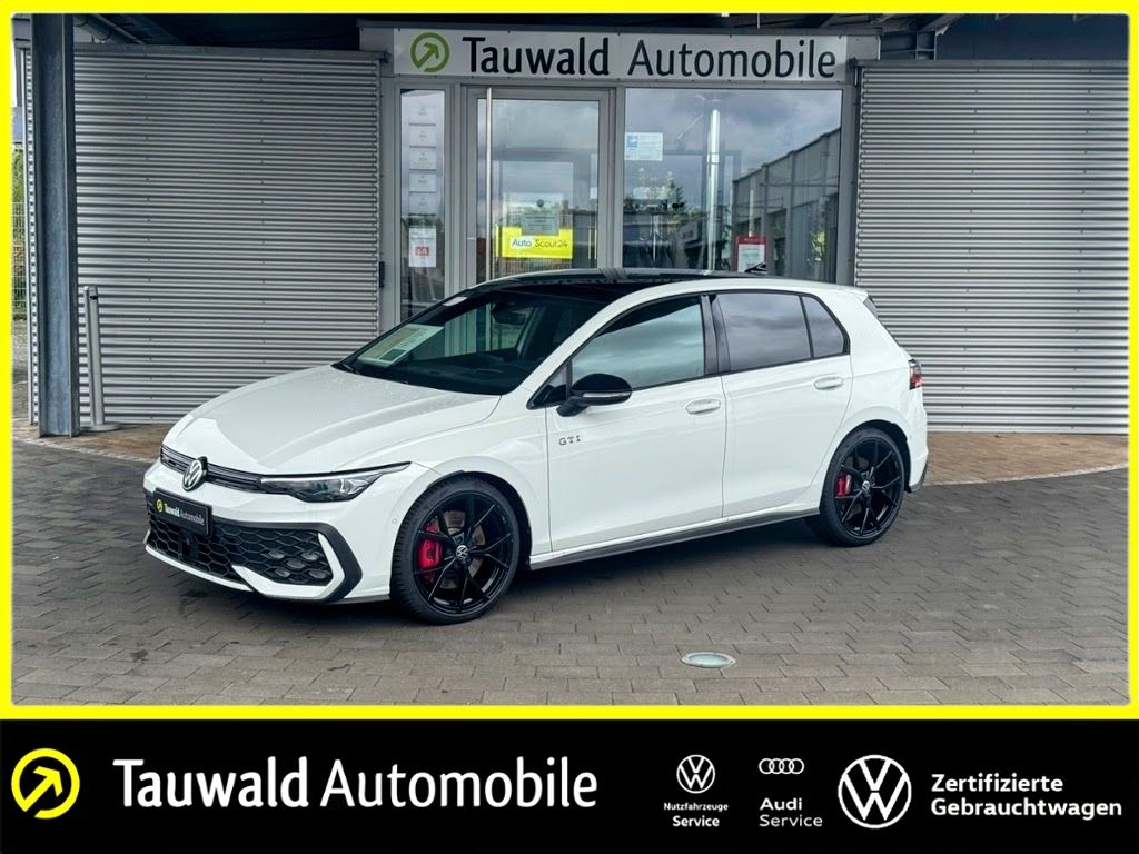Volkswagen Golf 2024
