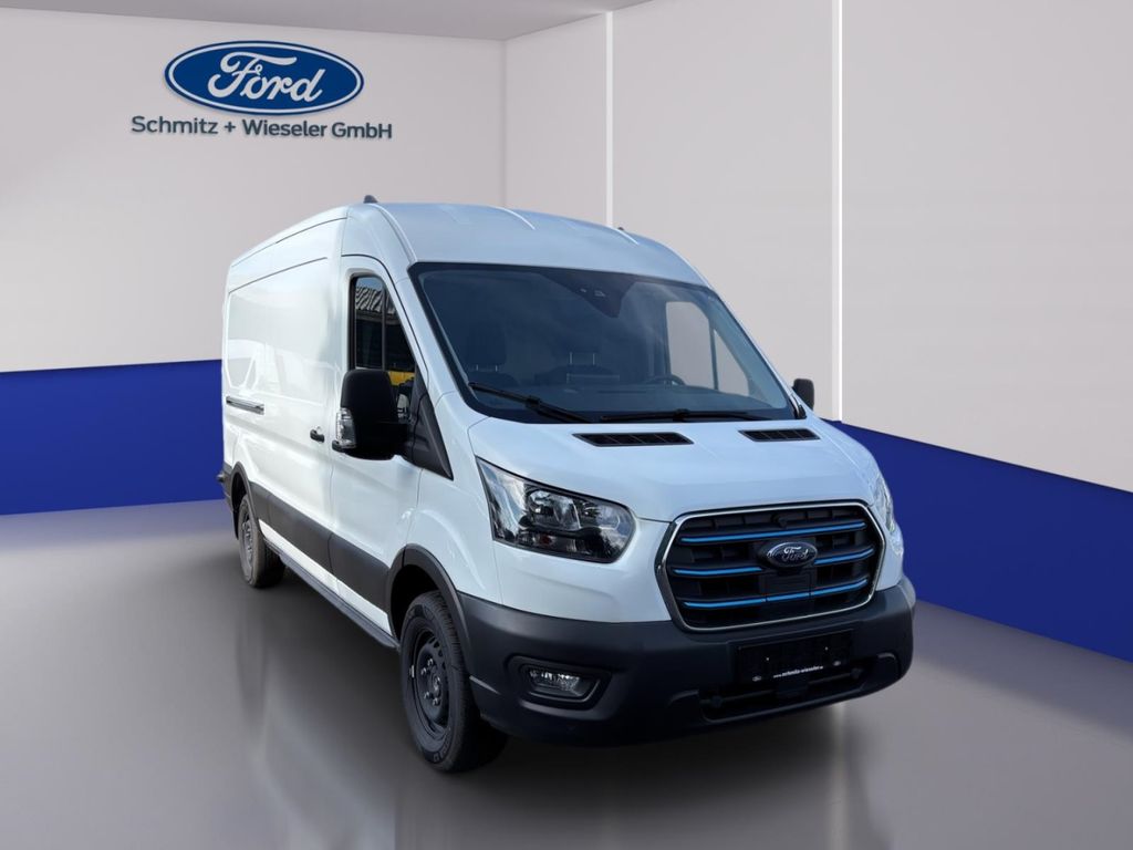 Ford Transit 2023