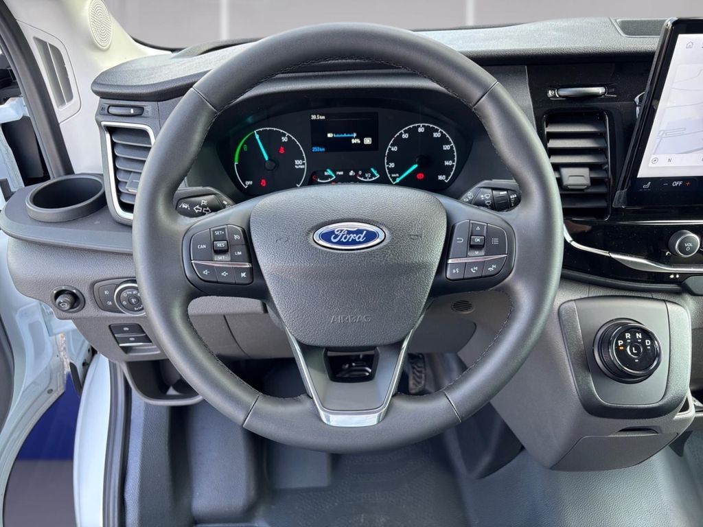 Ford Transit 2023