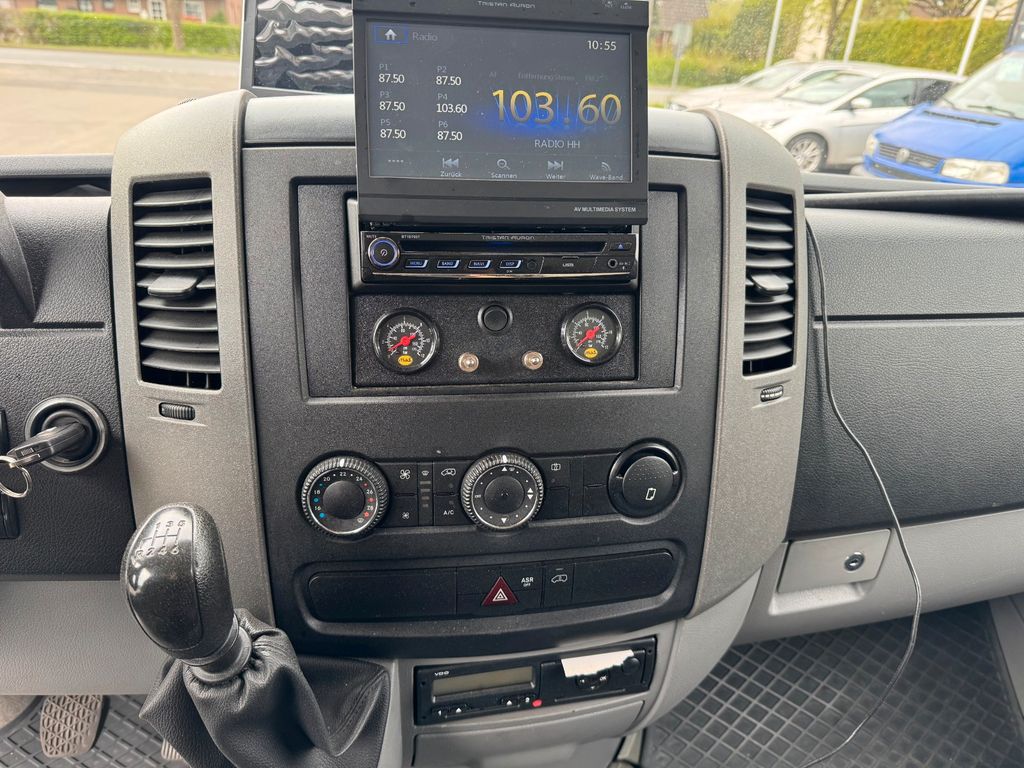 Mercedes-Benz Sprinter 2012