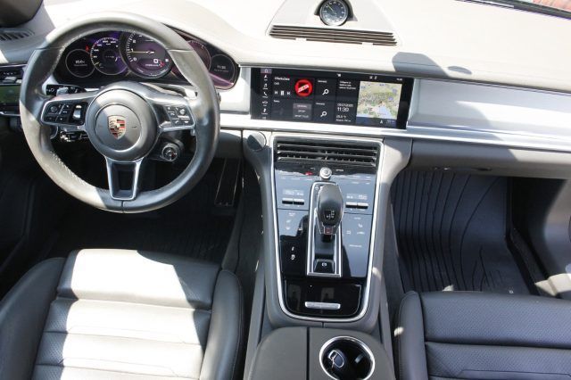 Porsche Panamera 2020