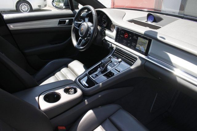 Porsche Panamera 2020