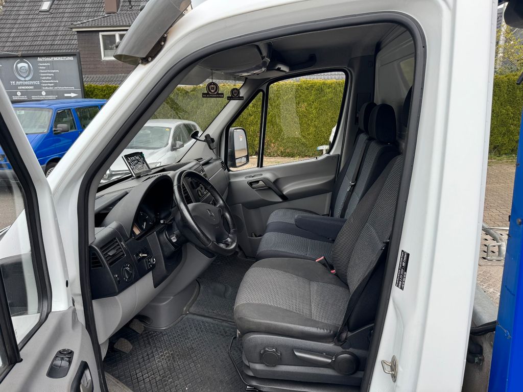 Mercedes-Benz Sprinter 2012