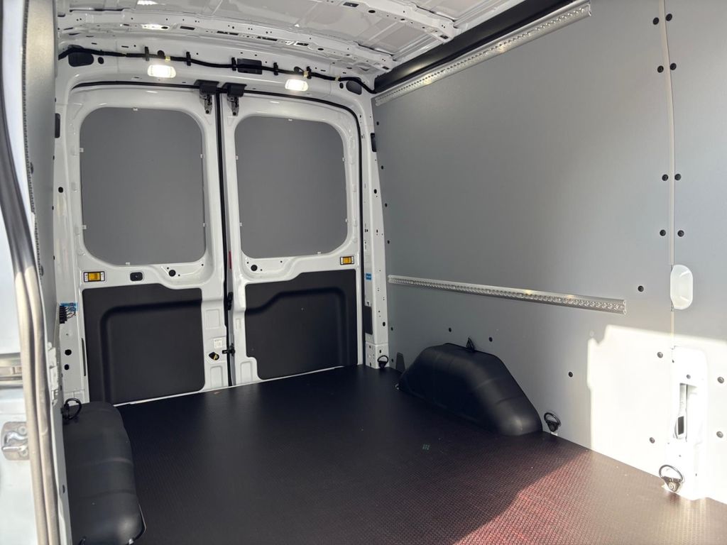 Ford Transit 2023