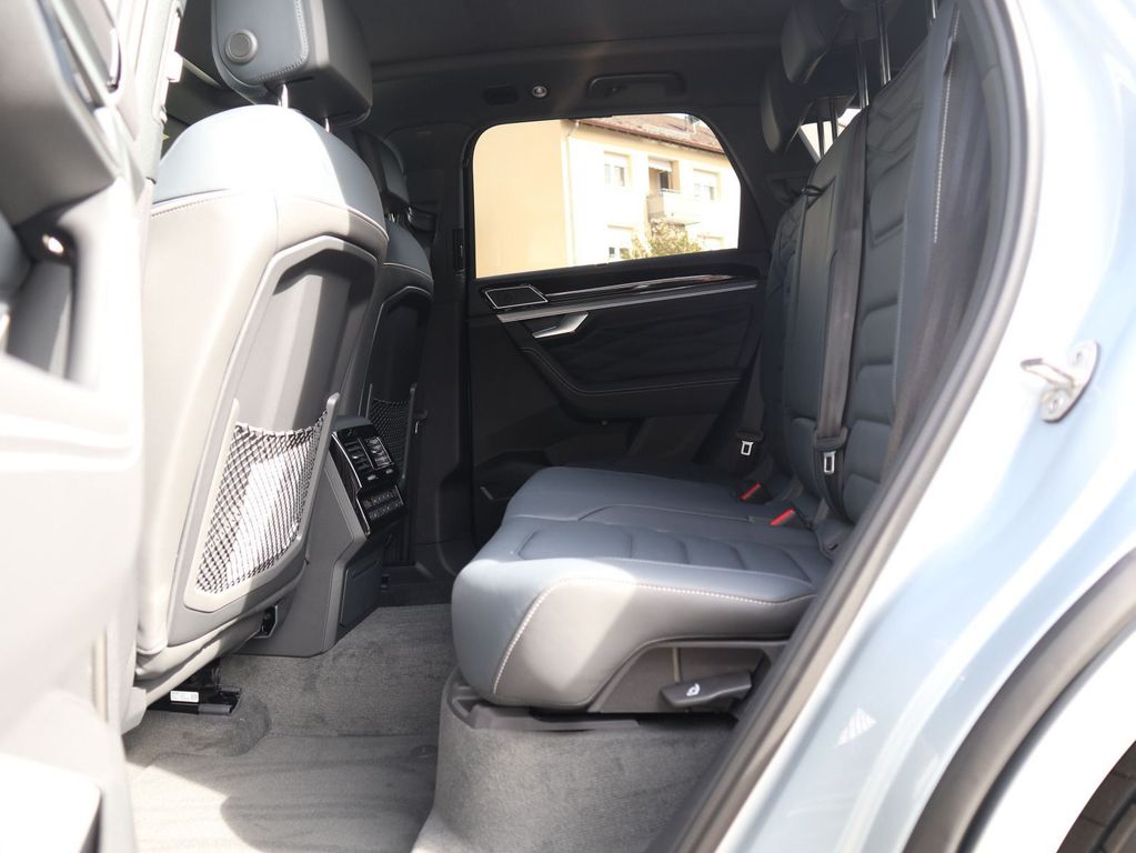 Volkswagen Touareg 2025