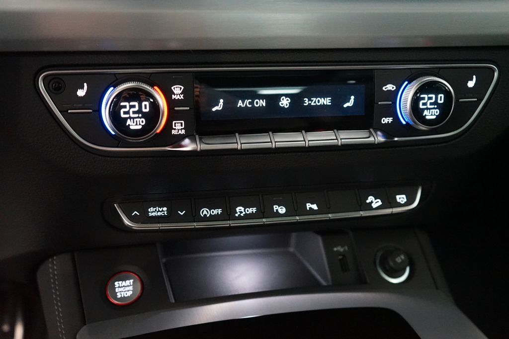 Audi SQ5 2024