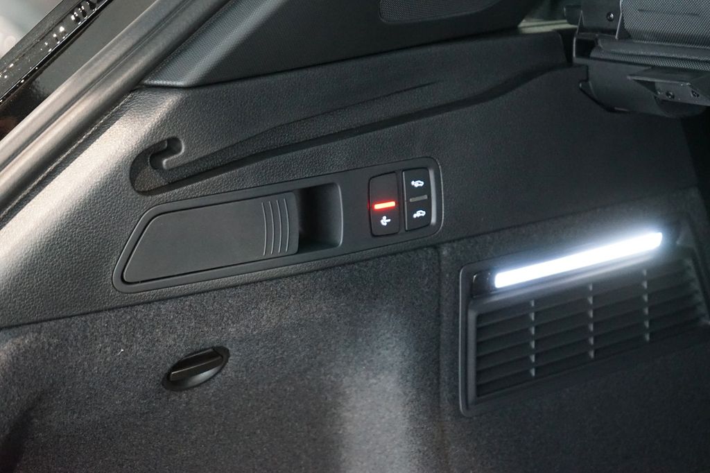 Audi SQ5 2024