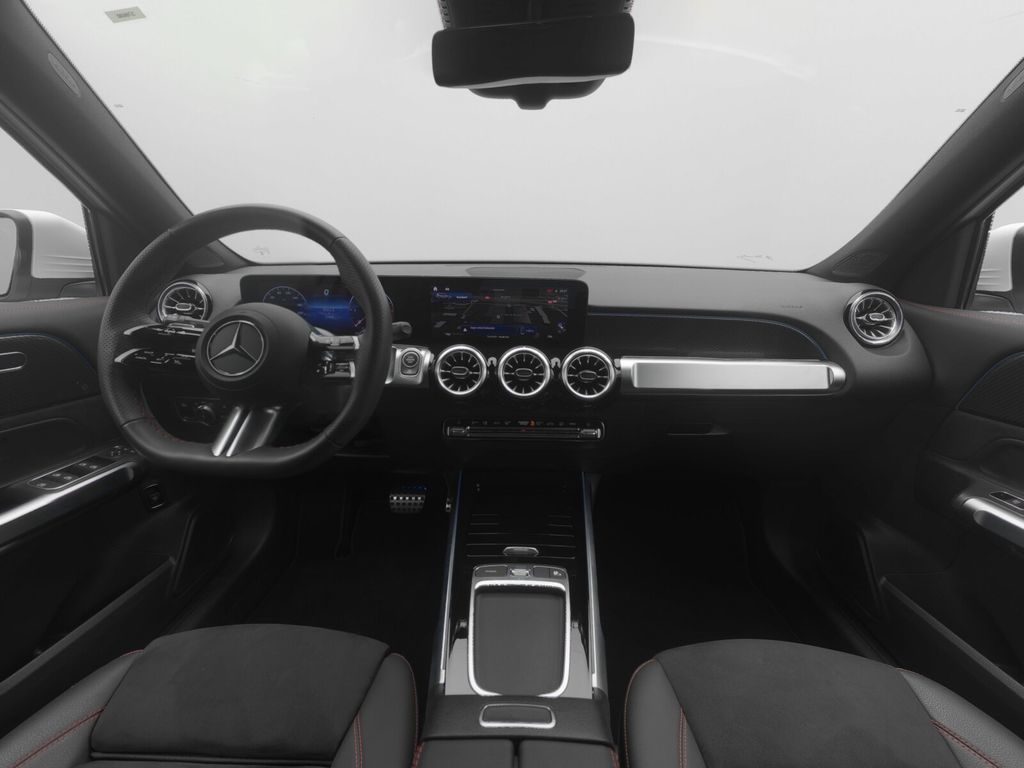 Mercedes-Benz GLB 200 2024