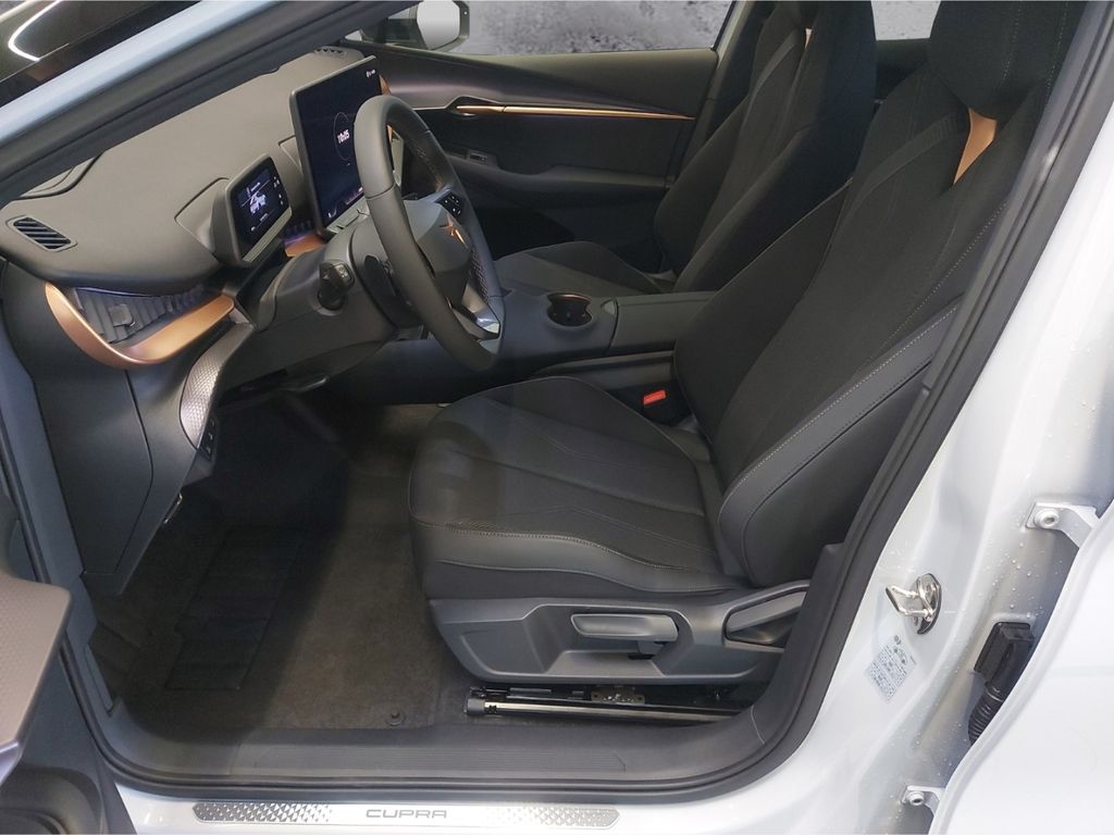 Cupra Tavascan 2025