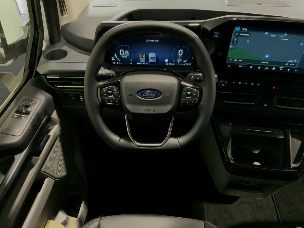 Ford Tourneo Custom 2025