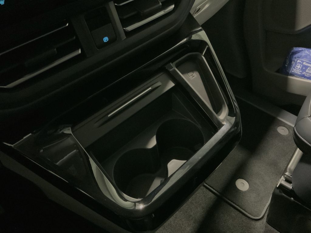 Ford Tourneo Custom 2025