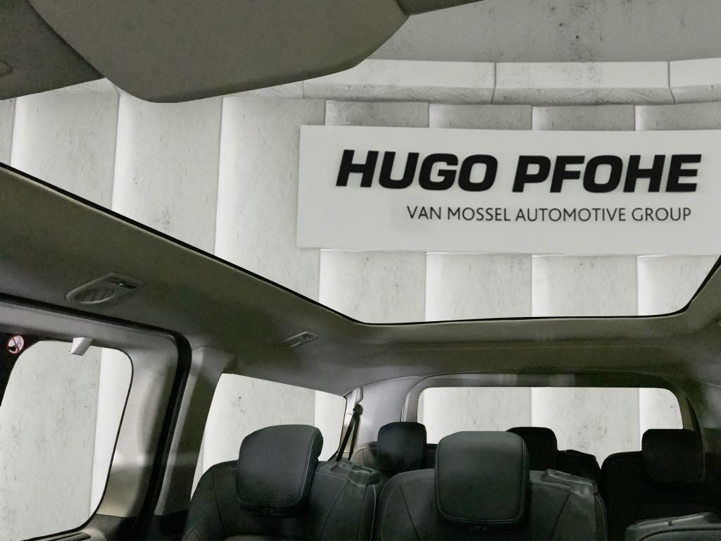 Ford Tourneo Custom 2025