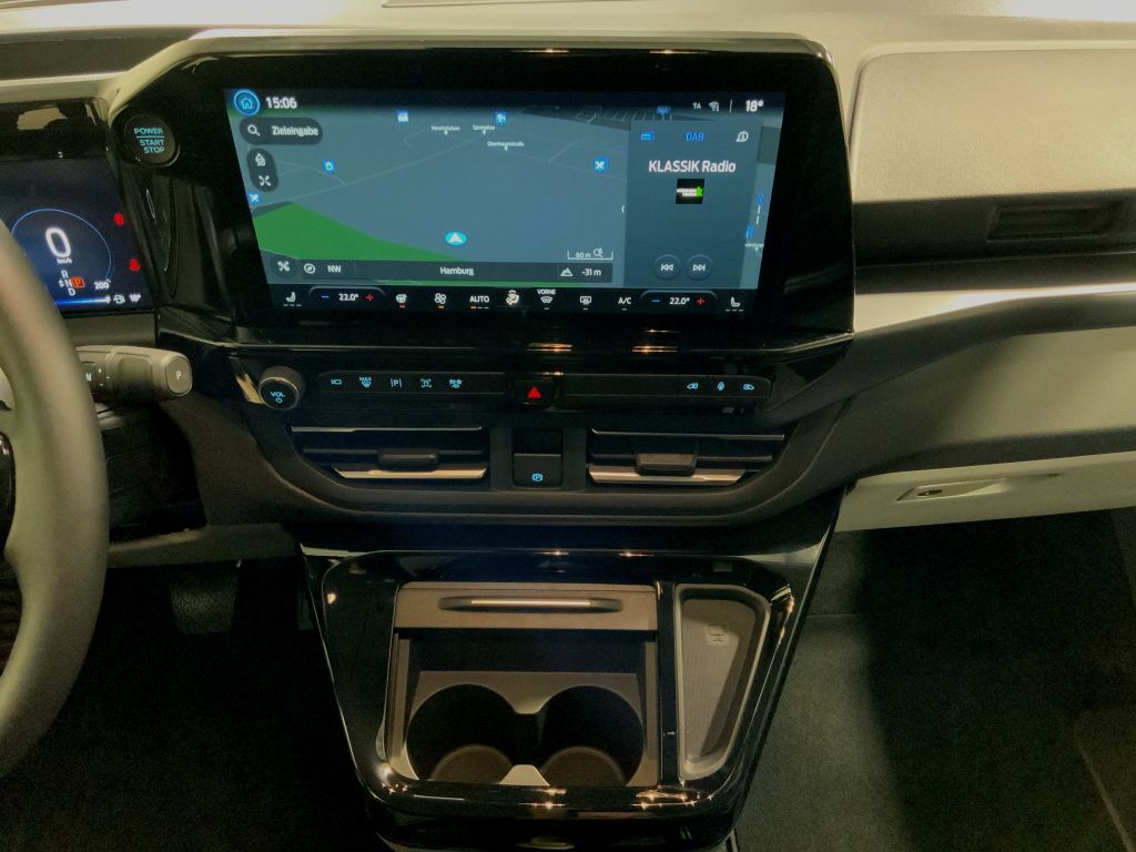 Ford Tourneo Custom 2025