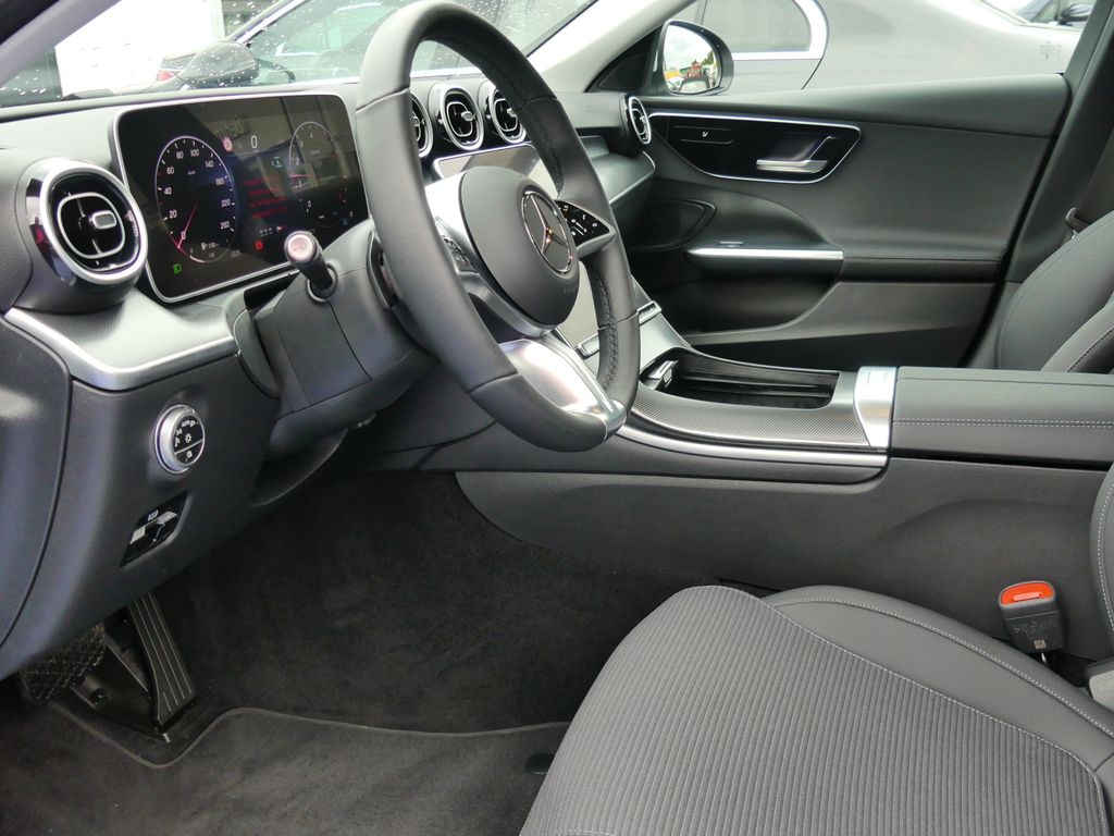Mercedes-Benz C 200 2024