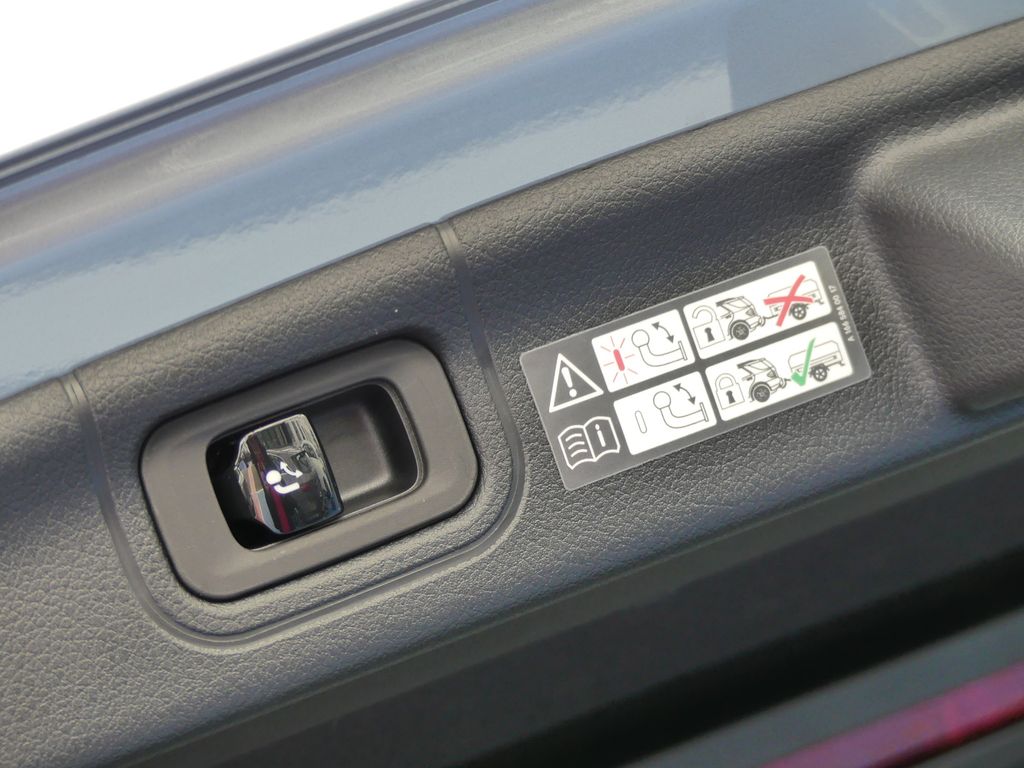 Mercedes-Benz C 200 2024