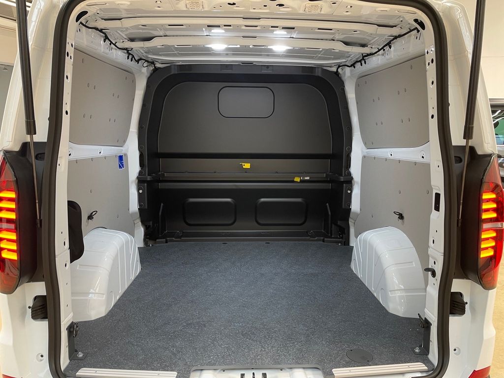 Volkswagen T7 Transporter