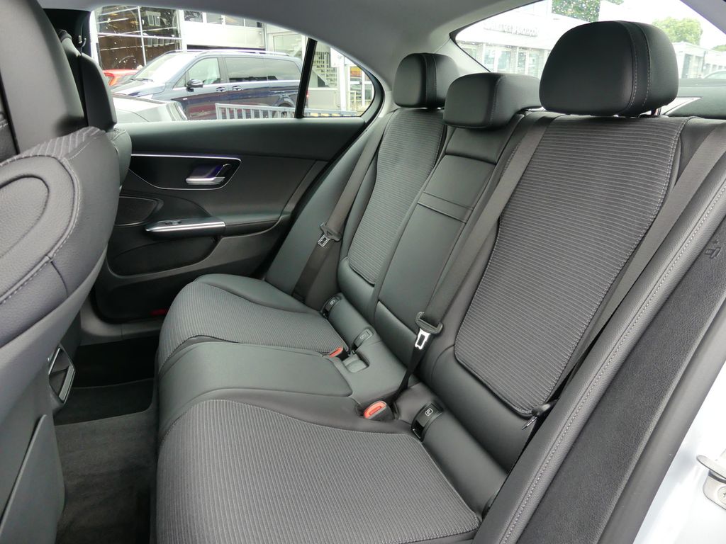 Mercedes-Benz C 200 2024