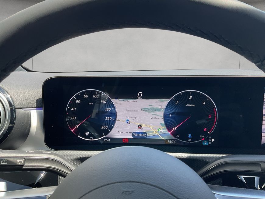 Mercedes-Benz A 180 2025