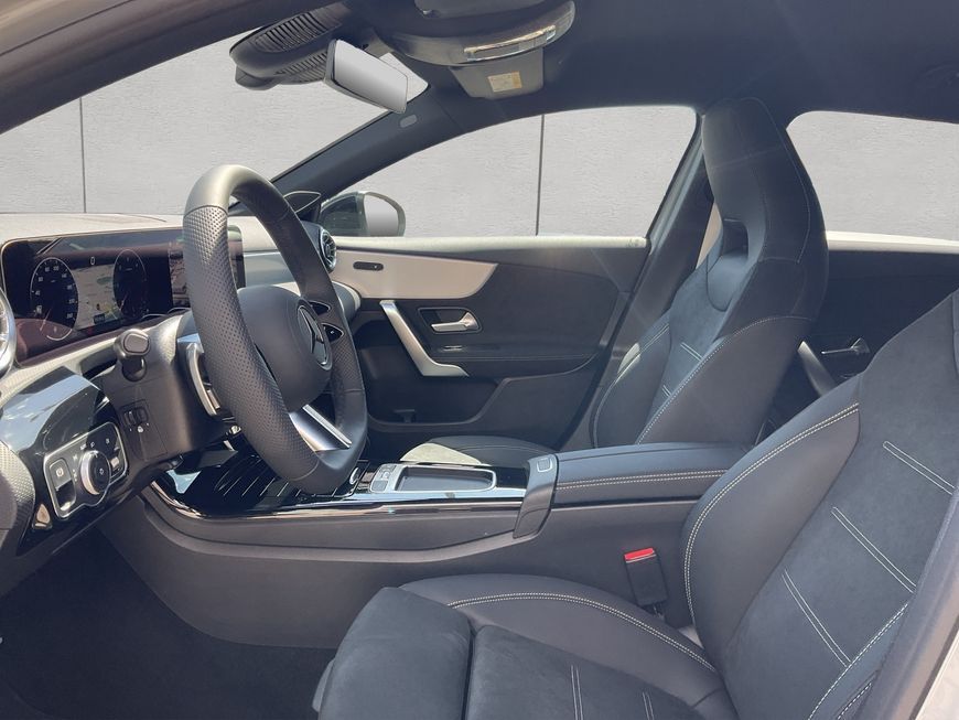 Mercedes-Benz A 180 2025