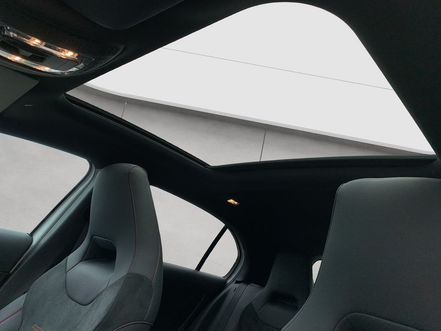 Mercedes-Benz A 200 2025