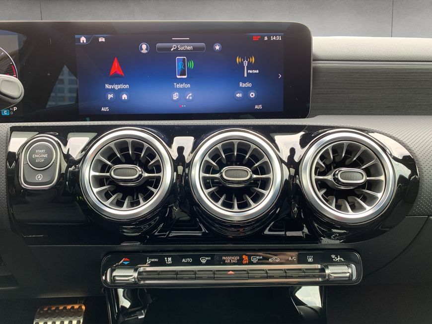 Mercedes-Benz A 200 2025