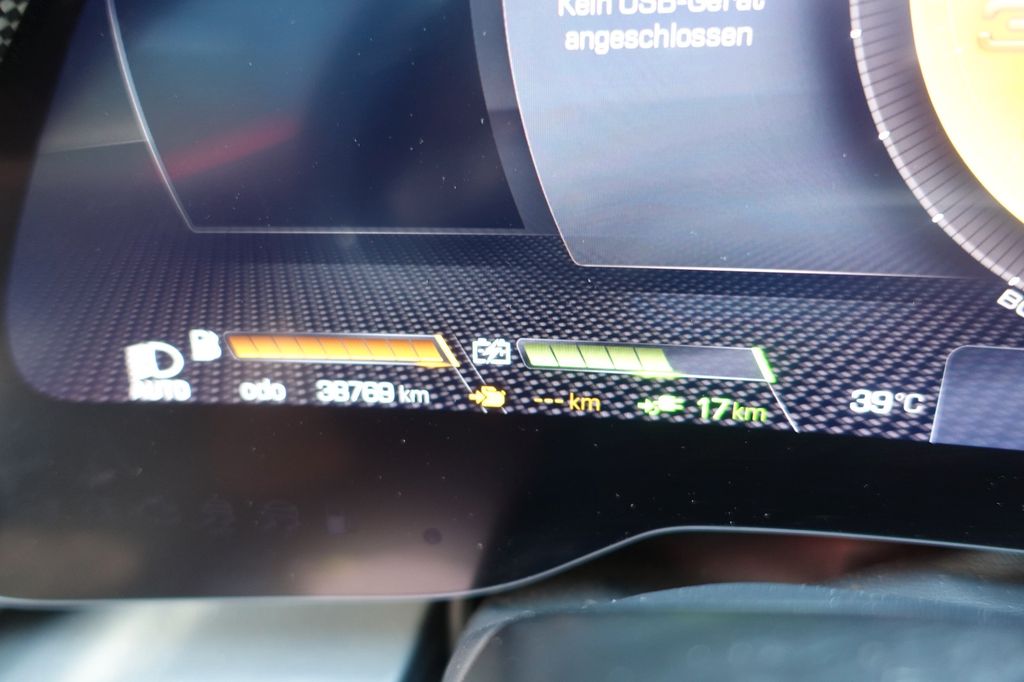 Ferrari 296 GTB 2023