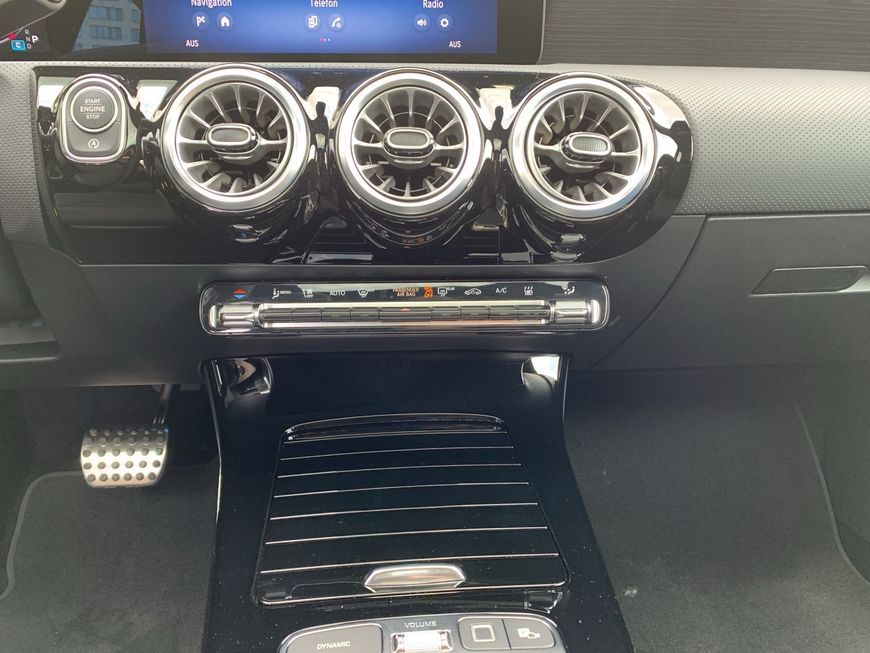 Mercedes-Benz A 200 2025