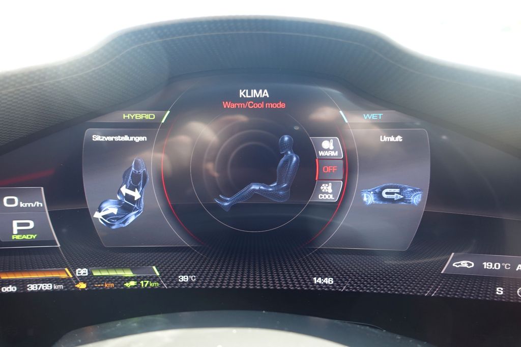 Ferrari 296 GTB 2023