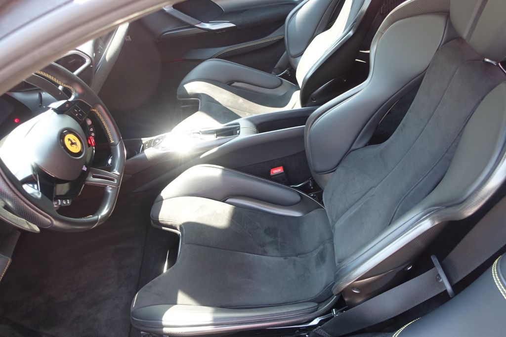 Ferrari 296 GTB 2023