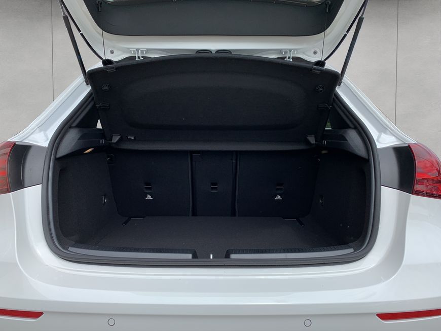 Mercedes-Benz A 200 2025