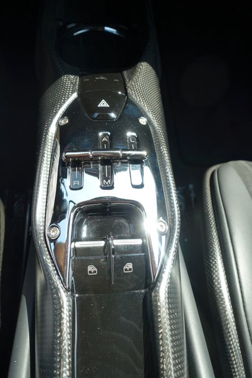 Ferrari 296 GTB 2023