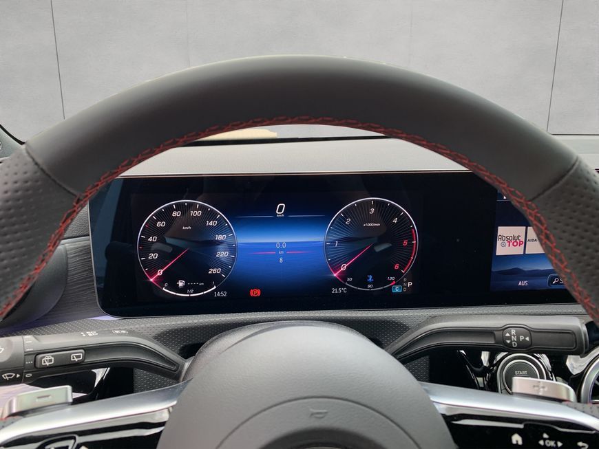 Mercedes-Benz A 200 2025