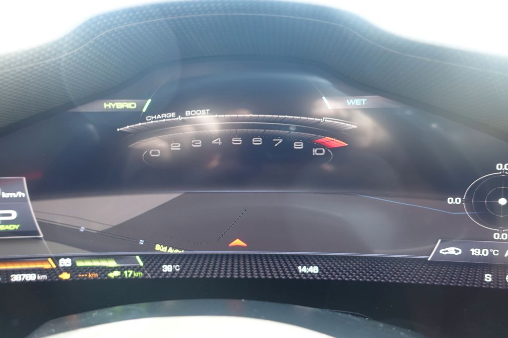 Ferrari 296 GTB 2023