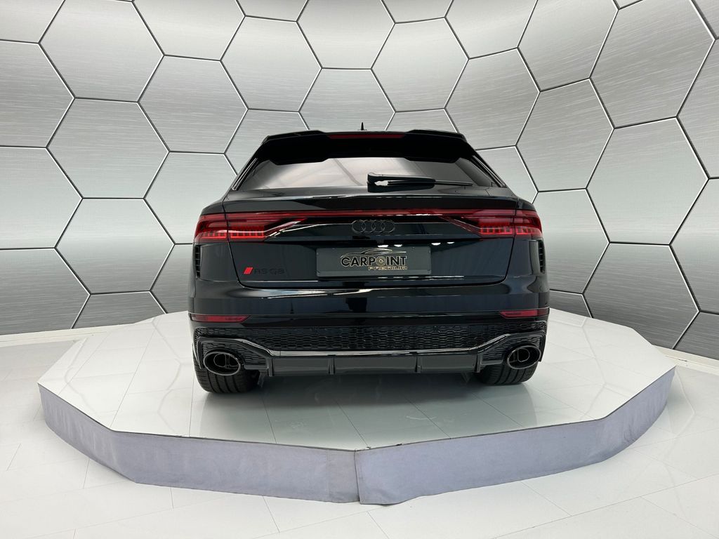 Audi RSQ8 2024