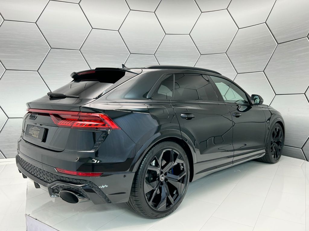 Audi RSQ8 2024